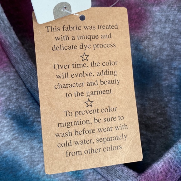 ANTHROPOLOGIE t.la Purple Tie Dye Tee NWT - Picture 4 of 6